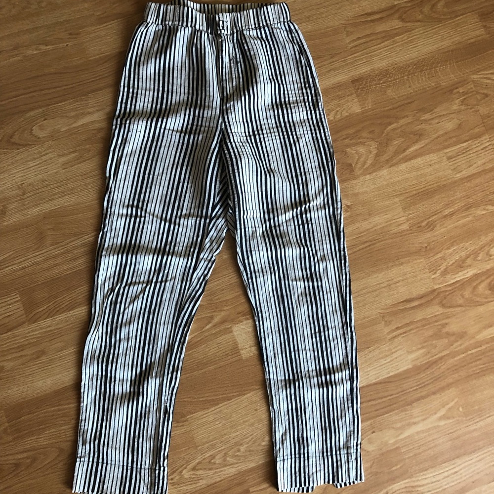 Black and white Brandy Melville pants